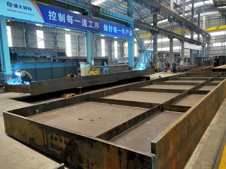 山西鋼結(jié)構(gòu)公司盛大鋼構(gòu)，27年老廠(chǎng)，山西知名鋼構(gòu)企業(yè)